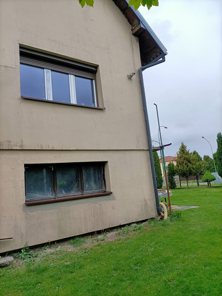 Mielec budynek mieszkalny pow. 211m³ na dz. 955m2